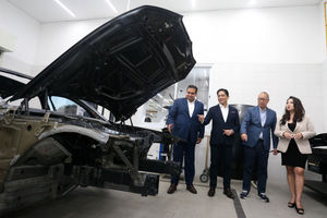 Peresmian BMW Painting and Training Center - Panji 1.jpg