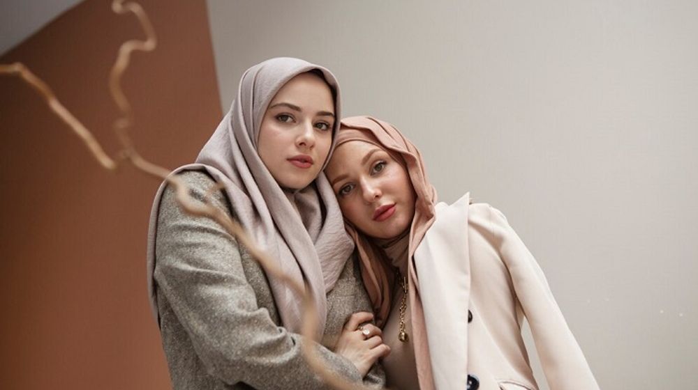 Ilustrasi wanita akan silaturahmi saat Lebaran.