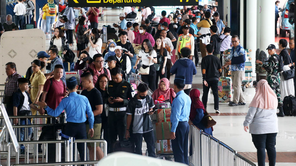 Puncak Mudik Bandara - Panji 4.jpg
