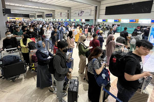 Puncak Mudik Bandara - Panji 1.jpg