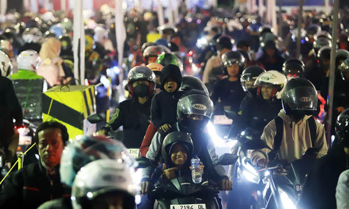 Mudik Pelabuhan Merak - Panji 4.jpg