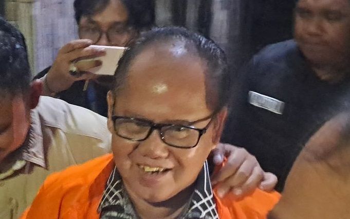 JK tersangka kasus dugaan korupsi dana hiba BPMS GMIM resmi ditahan Polda Sulut. (Foto:Istimewa)