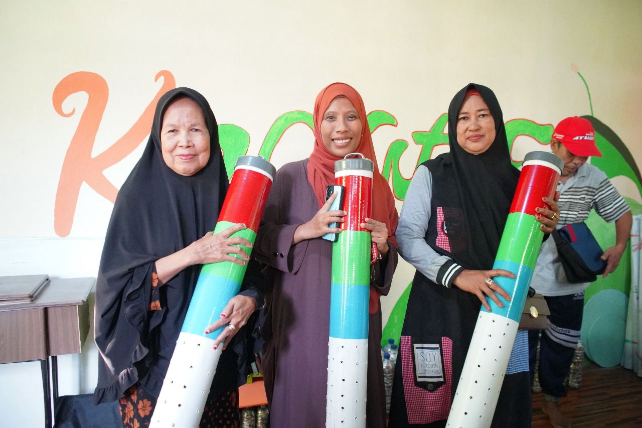 KPI Unit Balikpapan Latih Ibu-ibu Olah Sampah Dapur Jadi Kompos Metode Losida