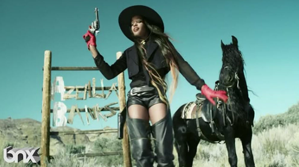 Azealia Banks penyanyi asal Amerika Serikat.