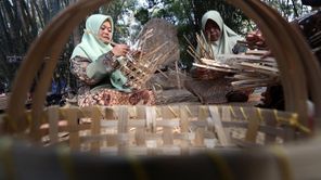 Perempuan Hebat, UMKM Kuat: BRI Dorong Kesetaraan Lewat Aksi Pemberdayaan 14,4 Juta Pengusaha Wanita