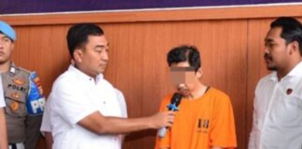 Oknum-Dokter-PPDS-UI-Intip-Mahasiswi-Mandi-Melalui-Ventilasi-324x160.jpg