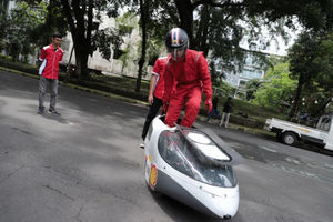 Mobil Semar Proto karya  tim Semar UGM.