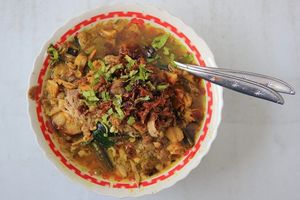 Kuliner khas Banyuwangi, Rujak Soto.