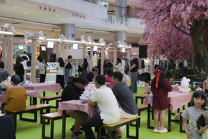 PIK Avenue Rayakan Easter (1).jpg
