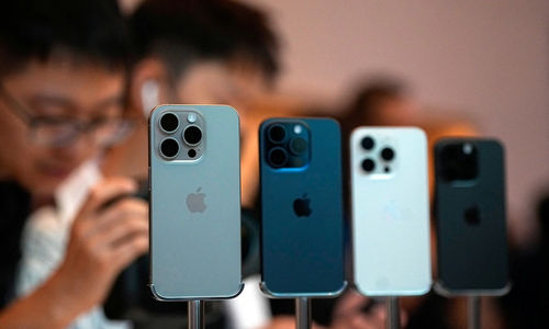 iPhone 16