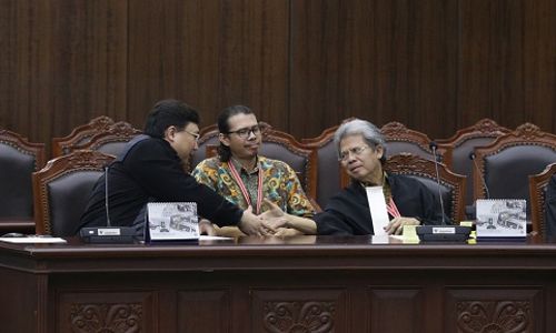 Para pemohon dan kuasanya dalam sidang Pengucapan Putusan Nomor 105/PUU-XXII/2024 yang dipimpin Ketua MK Suhartoyo, Selasa, 29 April 2025.