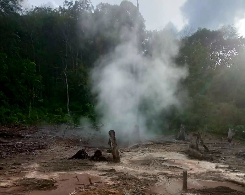 Semburan lumpur panas muncul di Desa Roburandolok