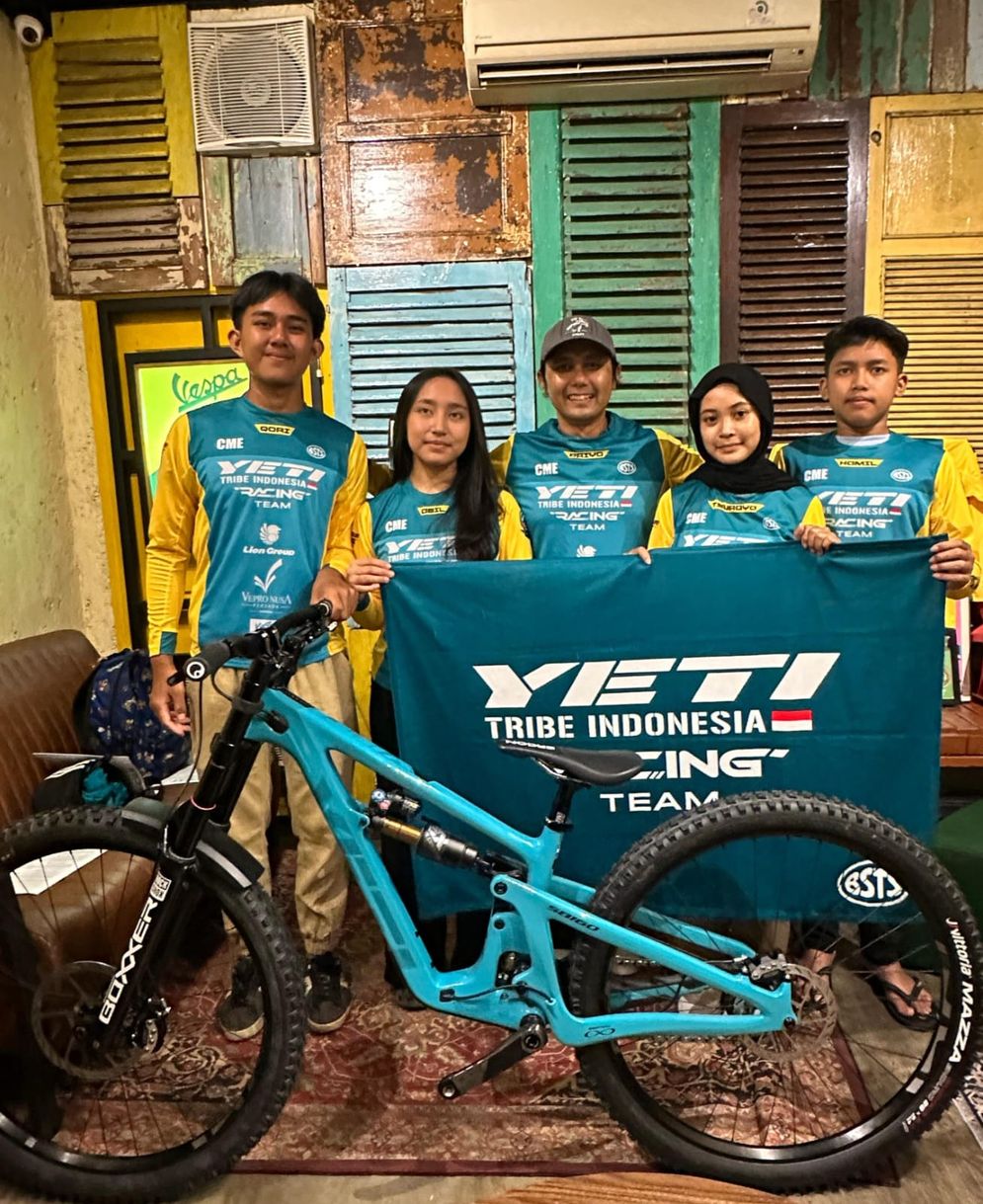 Yeti Tribe Indonesia Ramaikan Kompetisi Downhill Nasional dengan Tim Balap Terbaru