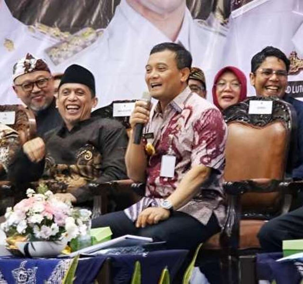 gub banyumas.jpg
