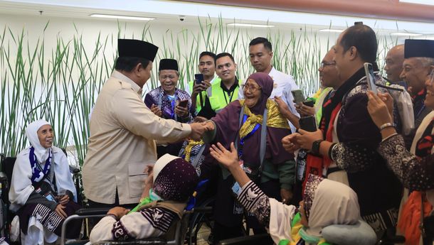Penuh Haru, Jamaah Haji Sampaikan Terima Kasih ke Prabowo: 'Alhamdulillah, Ongkos Haji Turun'
