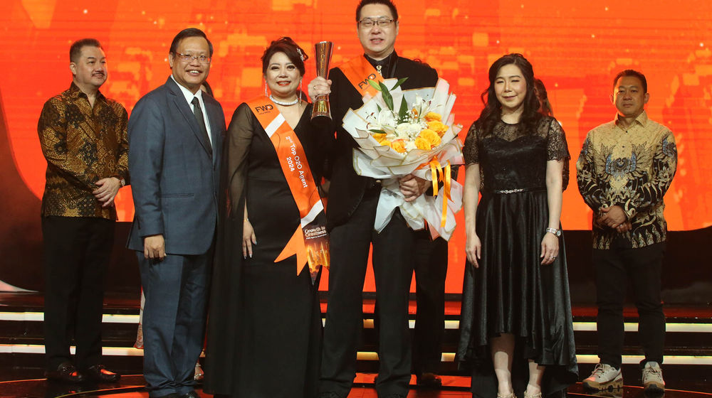 FWD Agency Award - Panji 1.jpg