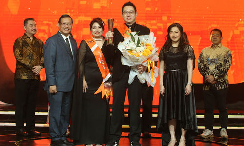 FWD Agency Award - Panji 1.jpg