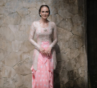 Luna Maya.