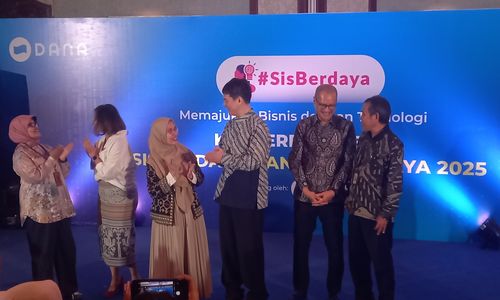Kick-off program SisBerdaya dan DisBerdaya 2025 dari DANA dan Ant International resmi digelar pada Rabu, 7 Mei 2025, dengan menghadirkan berbagai pemangku kepentingan, termasuk perwakilan dari Bank Indonesia dan Kementerian Koordinator Bidang Perekonomian. 