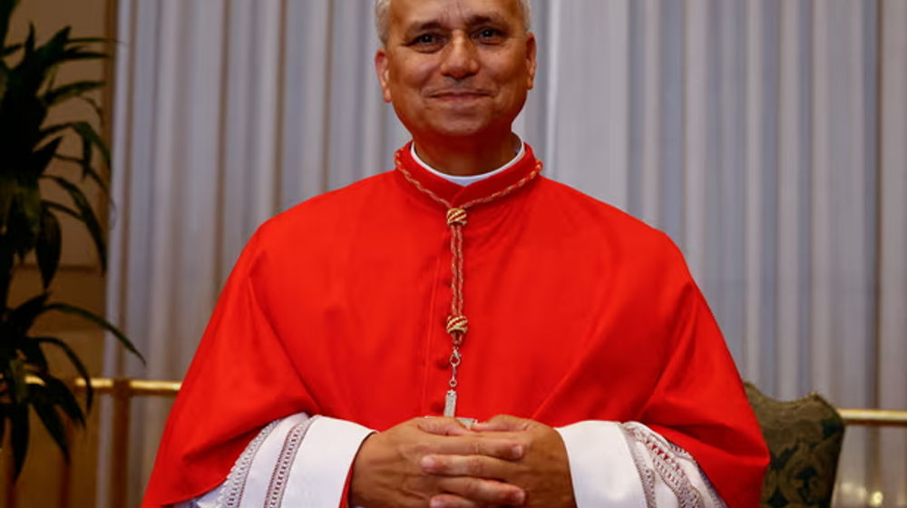 Robert Francis Prevost atau Paus Leo XIV.