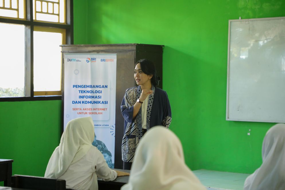 BRI Tegaskan Komitmen Pendidikan 3T, Salurkan Bantuan Infrastruktur Teknologi dan Jaringan Internet