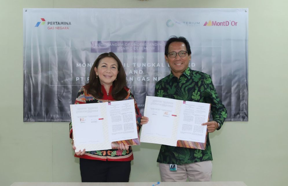 Penandatanganan Memorandum of Understanding (MOU) untuk kerja sama pemanfaatan WK Tungkal oleh Direktur Komersial PGN Ratih Esti Prihatini dan General Manager MOTL Hendra Jaya, pada Jumat (9/5/2025).