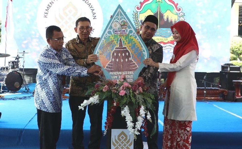 pameran kain.jpg
