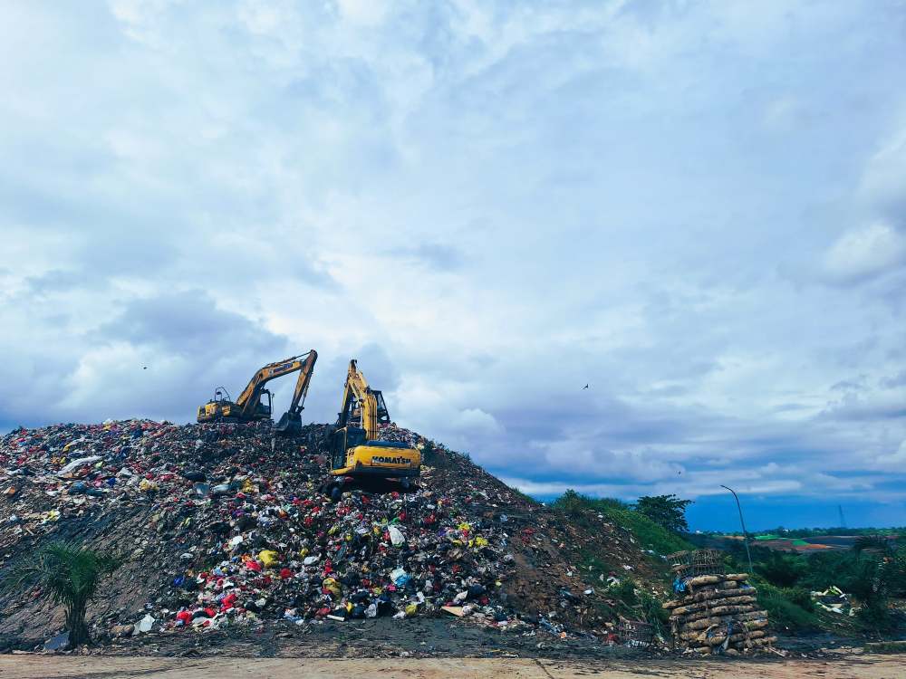 Menteri LH telah menetapkan TPAS Manggar sebagai lokasi penggunaan pengelolaan sampah modern.