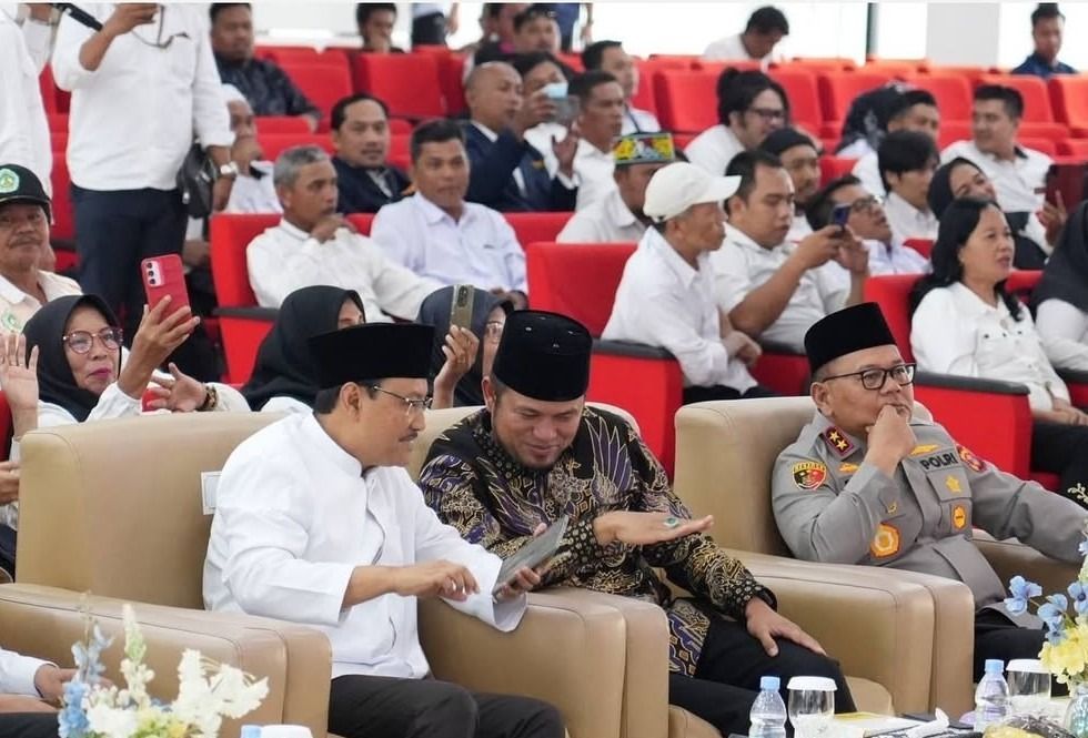 Menteri Sosial Saifullah Yusuf, atau yang akrab disapa Gus Ipul, menyatakan pemerintah menargetkan lima Sekolah Rakyat di Kalimantan Timur bisa beroperasi tahun ini.