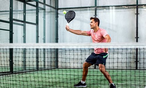 Olahraga padel.