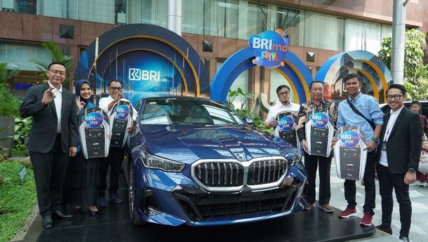 BRI Apresiasi Loyalitas Nasabah dengan Serahkan Hadiah BRImo FSTVL 2024