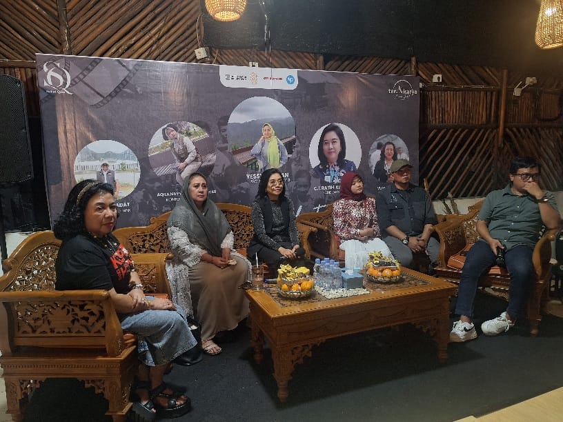 Dialog perfilman yang dihadiri aktris senior Yessy Gusman, membahas perkembangan film lokal.