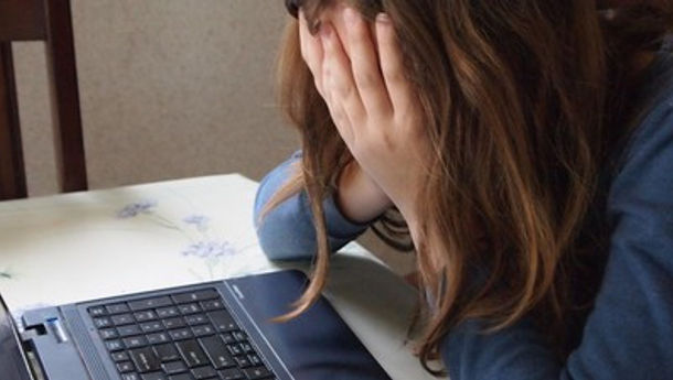 Kementerian Komdigi Tutup Enam Grupchat Facebook yang Sebarkan Pornografi Anak