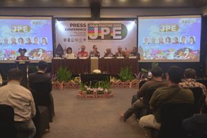 jpe joss.jpg