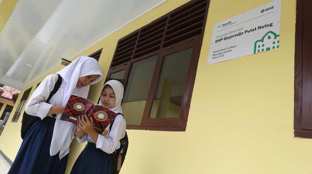 Manulife Renovasi Sekolah - Panji 4.jpg