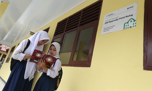 Manulife Renovasi Sekolah - Panji 4.jpg