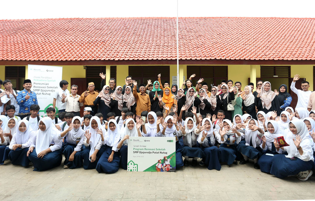 Manulife Renovasi Sekolah - Panji 3.jpg