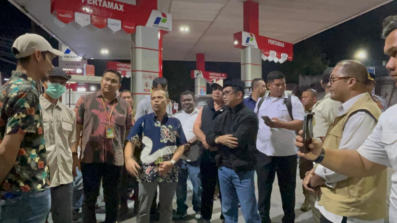 Pastikan Pelayanan BBM Normal, Wali Kota Balikpapan Turun Langsung ke SPBU