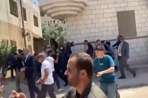 35 diplomat ditembaki.jpg