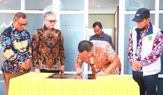 Resmikan Kantor Kelurahan Jenebora, Bupati PPU Minta Maksimalkan Pelayanan
