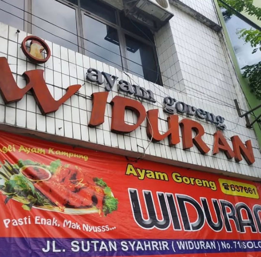 Ayam Goreng Widuran Solo.