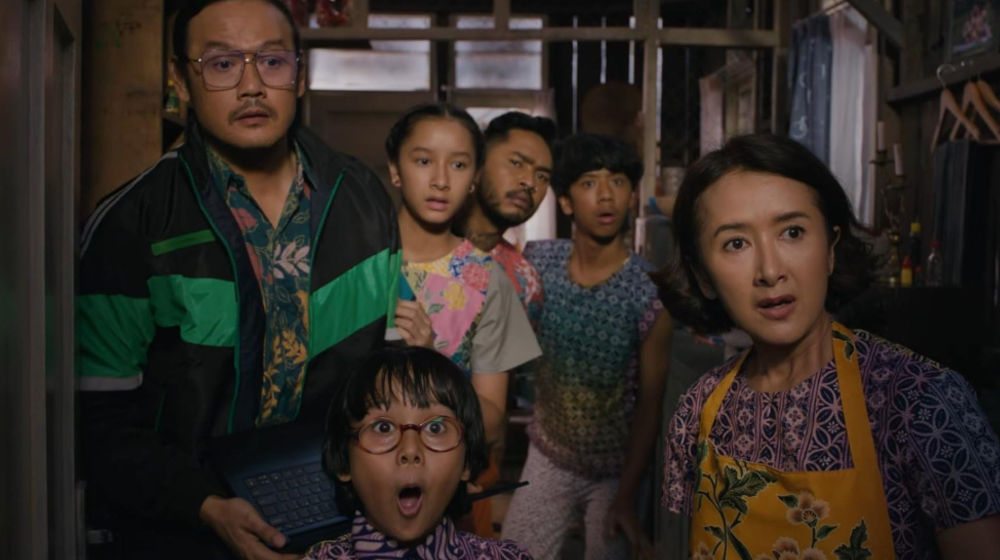 Film Indonesia, Keluarga Super Irit.