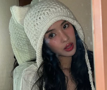 Sophia KATSEYE.