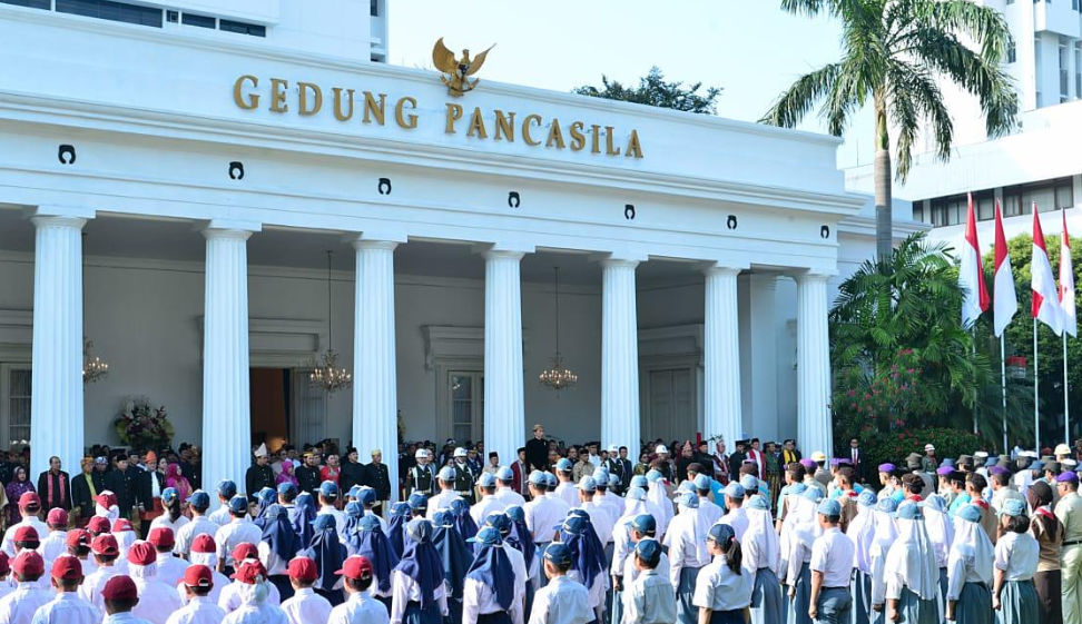 Peringatan Hari Lahir Pancasila yang diselenggarakan di Halaman Gedung Pancasila, Kementerian Luar Negeri, Jakarta, Jumat, 1 Juni 2018.