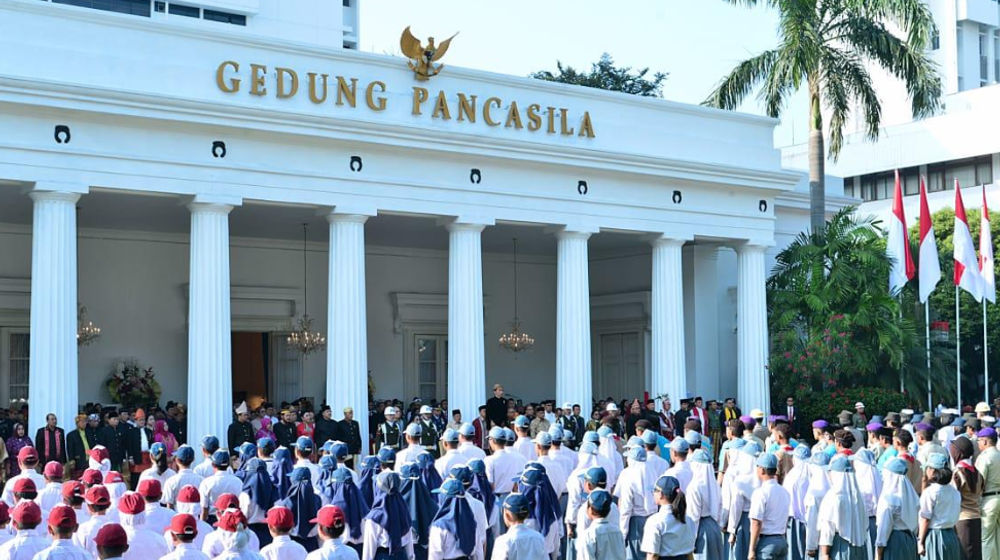 Peringatan Hari Lahir Pancasila yang diselenggarakan di Halaman Gedung Pancasila, Kementerian Luar Negeri, Jakarta, Jumat, 1 Juni 2018.