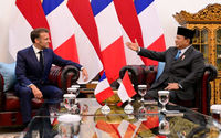 Presiden Prancis bertemu dengan Prabowo.