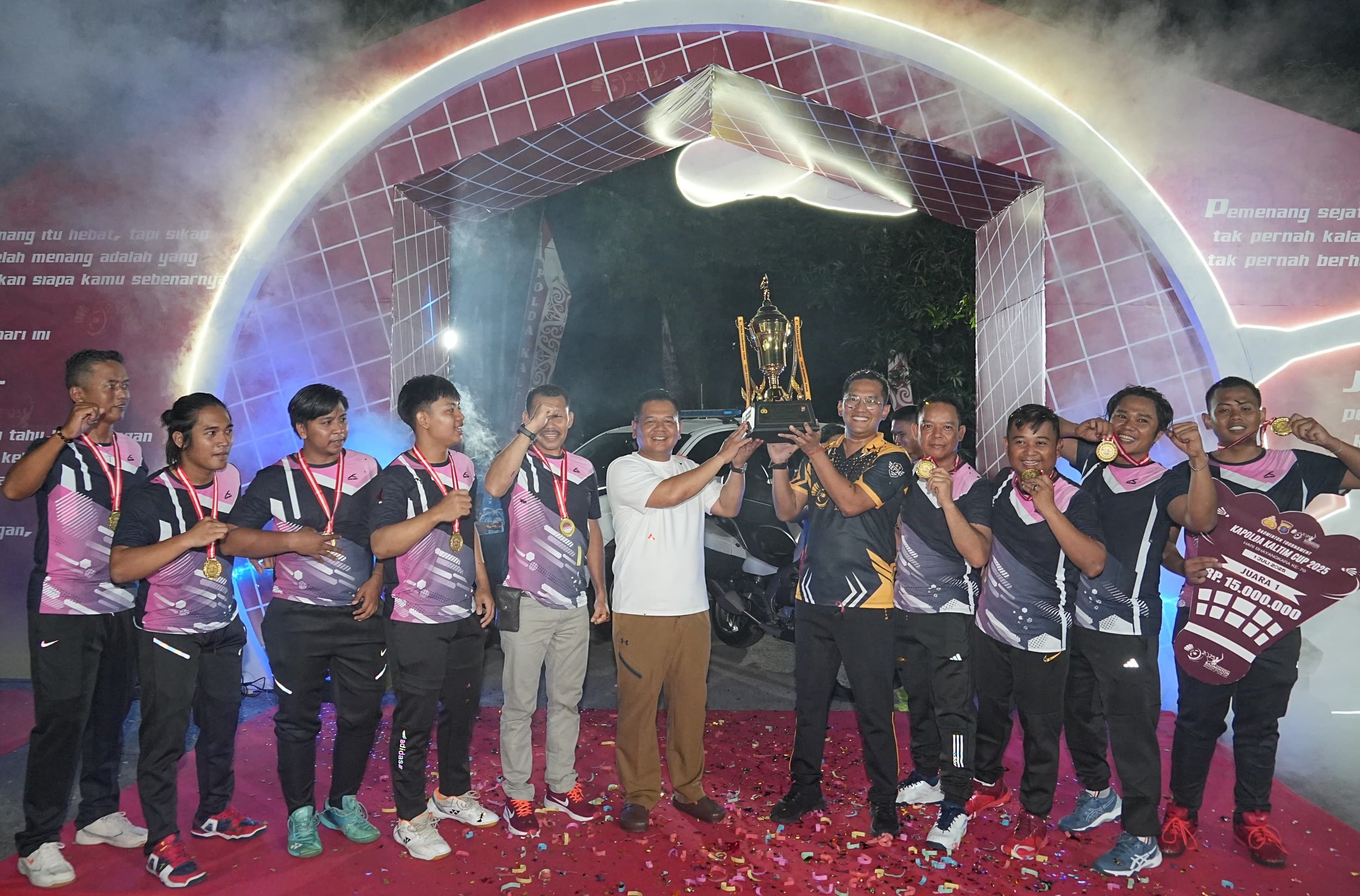 Badminton Kapolda Kaltim Cup 2025 Resmi Ditutup, Polres Berau Bawa Pulang Trofi Juara