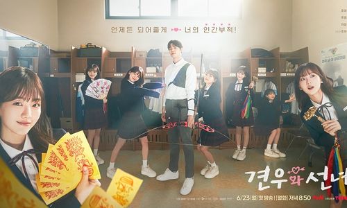 Drakor Head Over Heels.