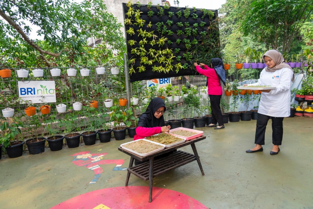 BRI Dapat Apresiasi atas Kepeduliannya pada Lingkungan dan Pemberdayaan Perempuan