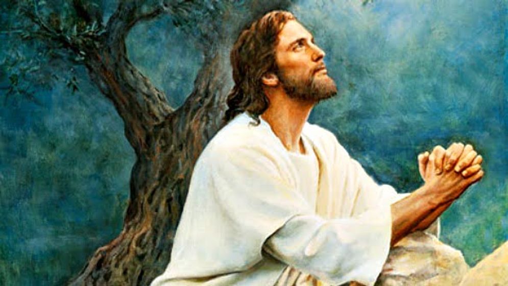 Yesus-berdoa.jpg